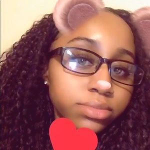 Meet your Posher, Janaia